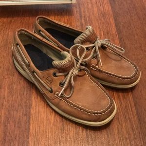 Sperry shoes tan